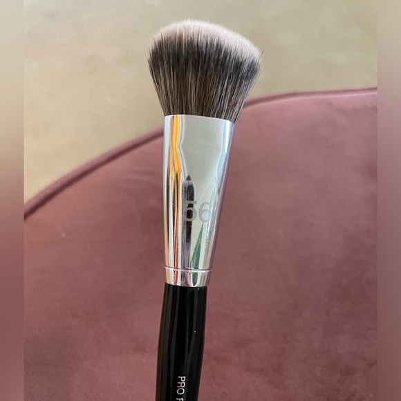 Sephora Collection Foundation Brush 56 - Picture 4 of 5